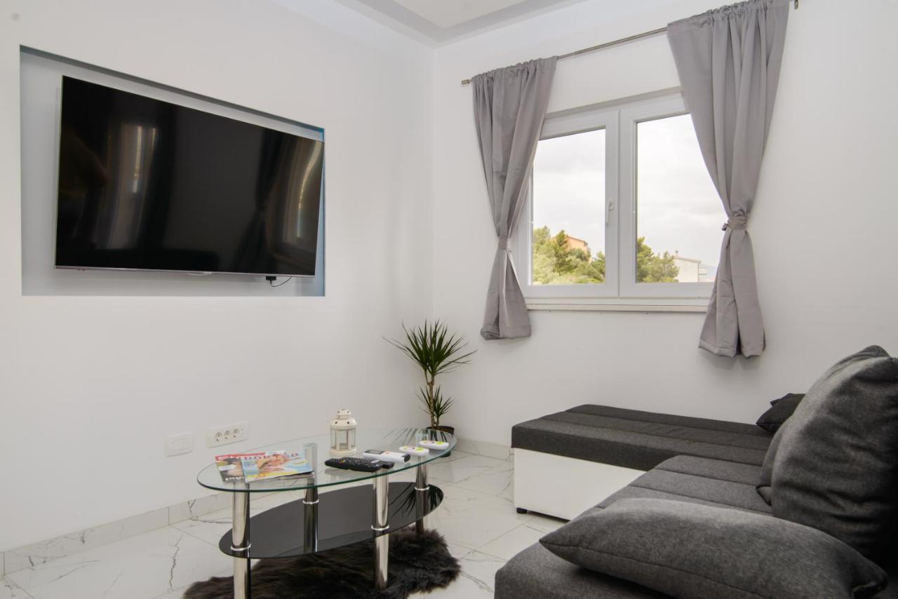 Apartments Pelja Trogir Extérieur photo