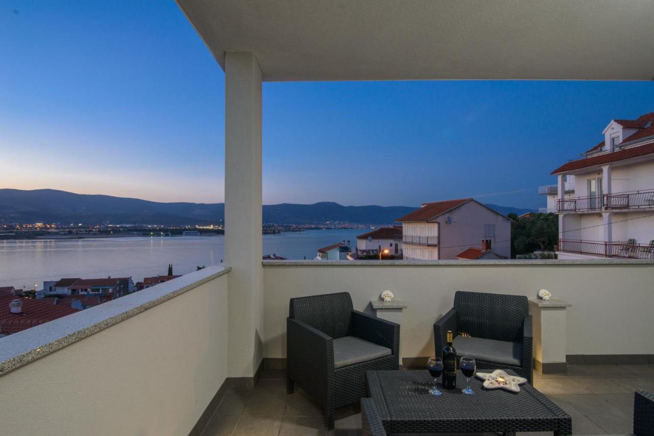 Apartments Pelja Trogir Extérieur photo