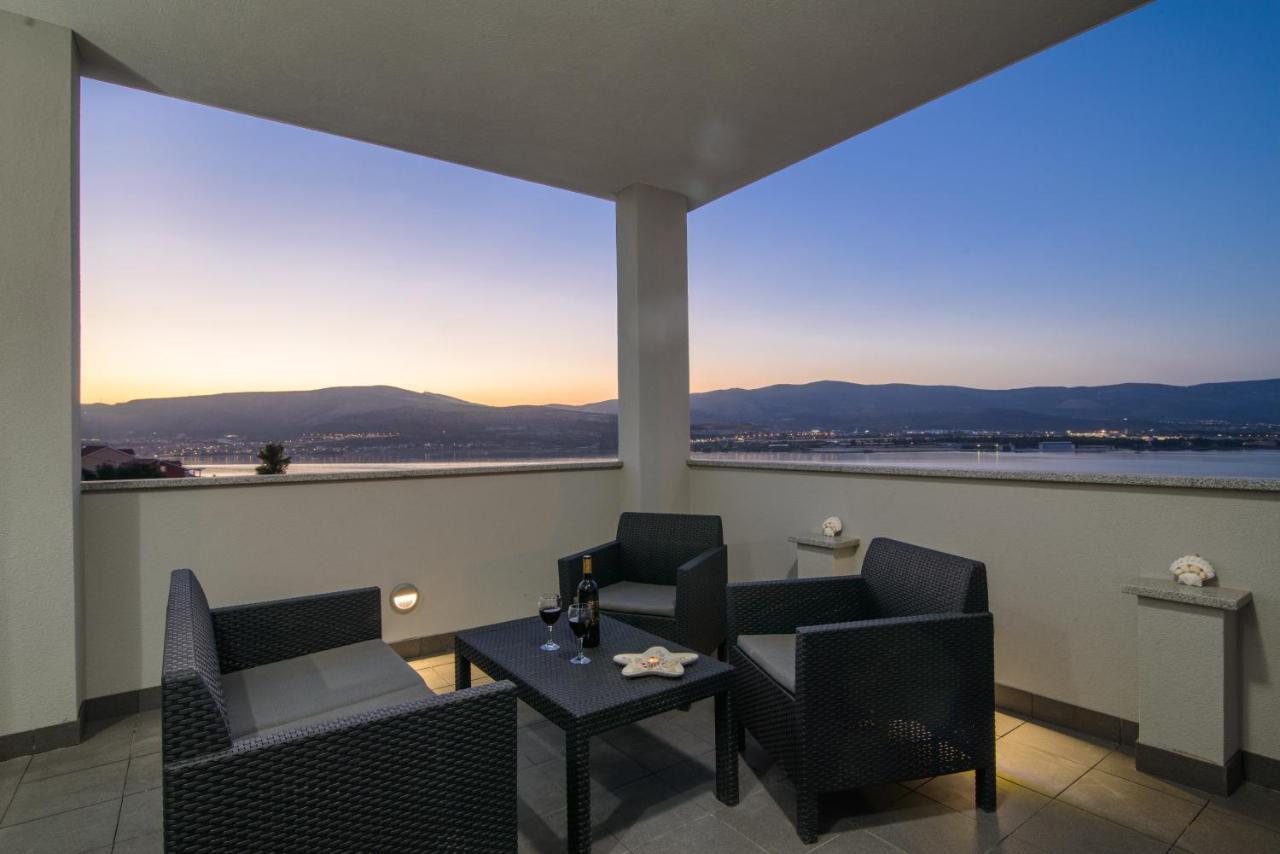 Apartments Pelja Trogir Extérieur photo